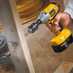 Drill Chuck: 1/16 to 3/8" Capacity, Integral Shank Mount, 1/4 in
