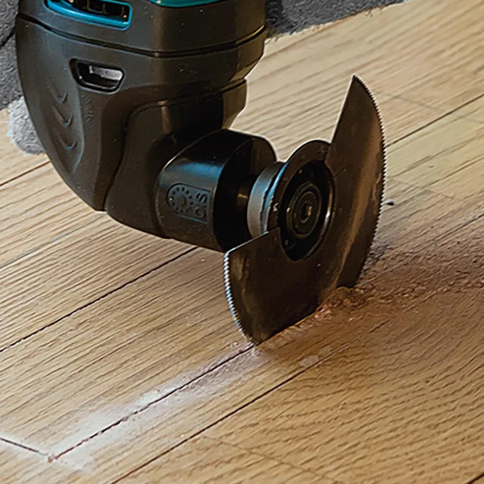 Scroll Saw Blades: For Use With: General Purpose, Wood, Plywood, OSB; Description: Starlock Oscillating Multi‑Tool 3‑1/4" Bi‑Metal Round Segmented Saw Blade with Titanium Tooth Coating; Color: Black; Turntable Diameter: 1